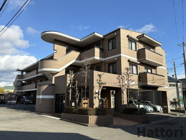 ゼフィール宝塚の外観