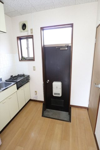 フォーライフの玄関