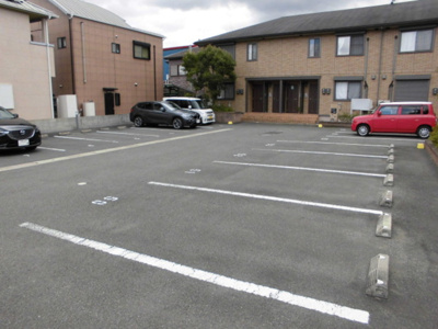 【駐車場】 | シャロット学園南館