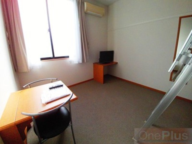 レオパレスフィレンツェ赤坂Ⅰの洋室