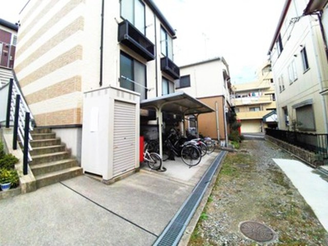 レオパレスフィレンツェ赤坂Ⅰのエントランス