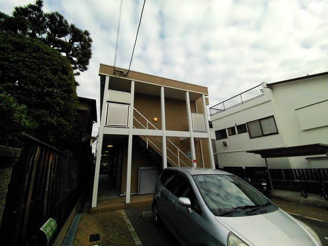 レオパレスアルカディア畑原の外観