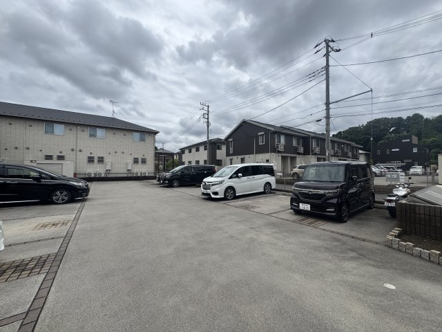 クリアシーズンズ　Ｃの駐車場