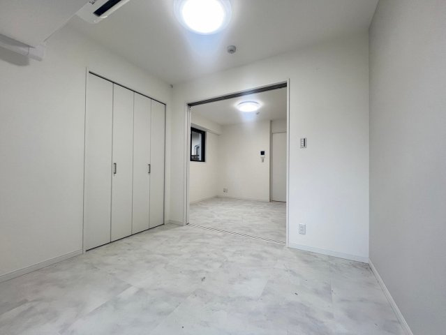 アートレジデンス上町の洋室