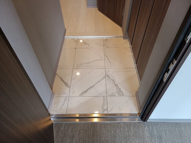 レーベン千種吹上AVANCA | 名古屋市の賃貸ならMy賃貸の玄関|レーベン千種吹上AVANCA