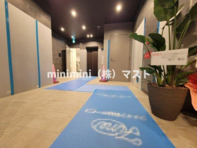 AFFLUENCE難波EASTのロビー