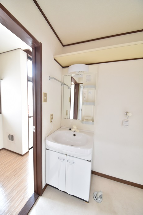 上田ビルの洗面所