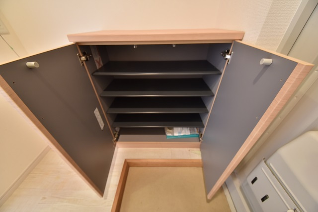 上田ビルのエントランス