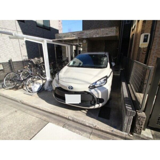 【駐車場】
