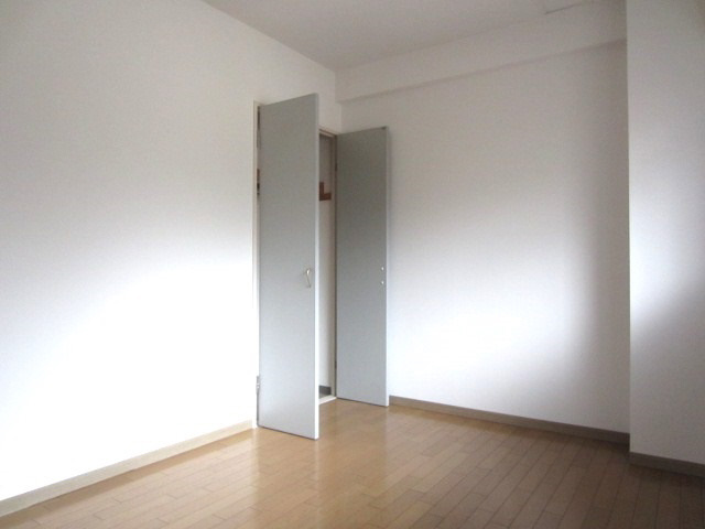 【寝室】