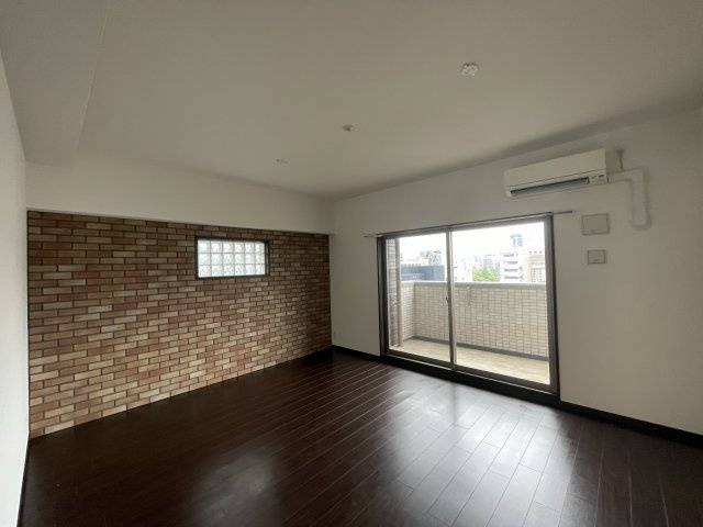 エスレジデンス淀屋橋の居間・リビング
