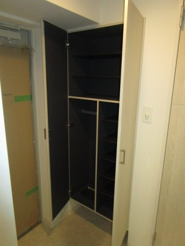 大阪市淀川区新北野１丁目の賃貸マンションの収納