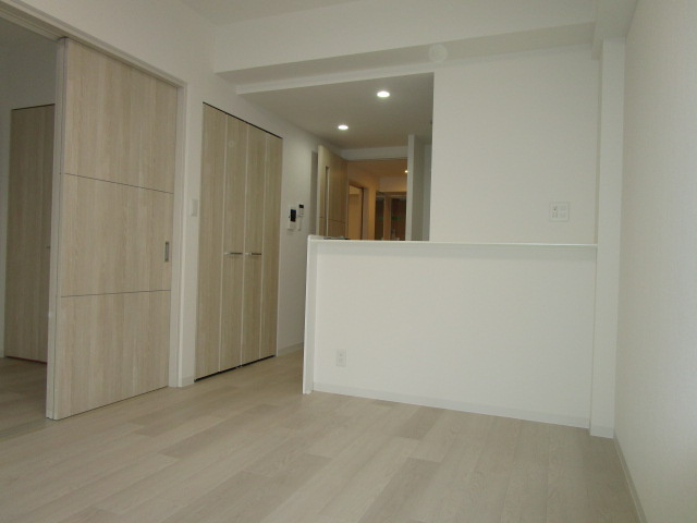 大阪市淀川区新北野１丁目の賃貸マンションの居間・リビング