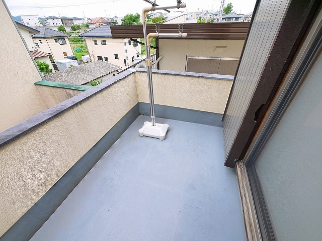 学園南テラスのバルコニー