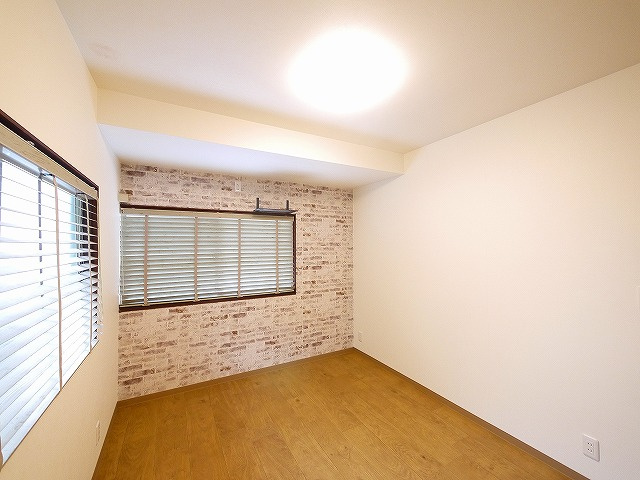 学園南テラスの居間・リビング