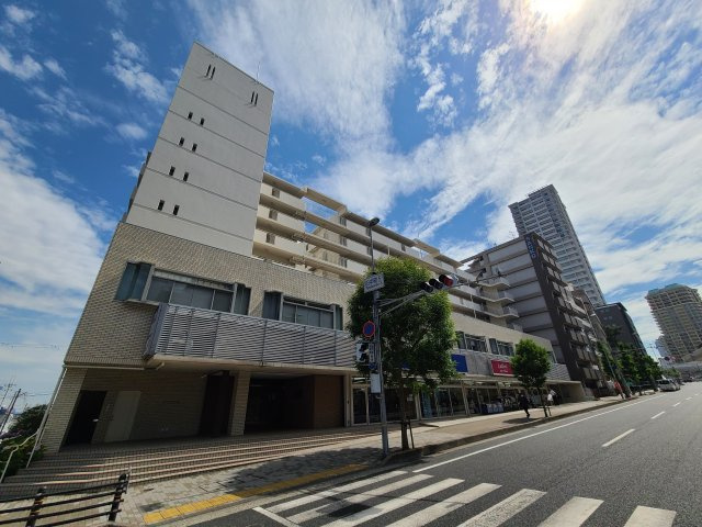 日興甲南スカイマンションの外観