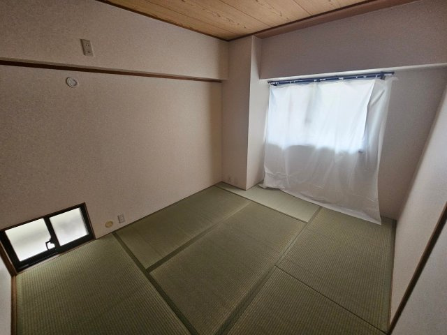 日興甲南スカイマンションの和室