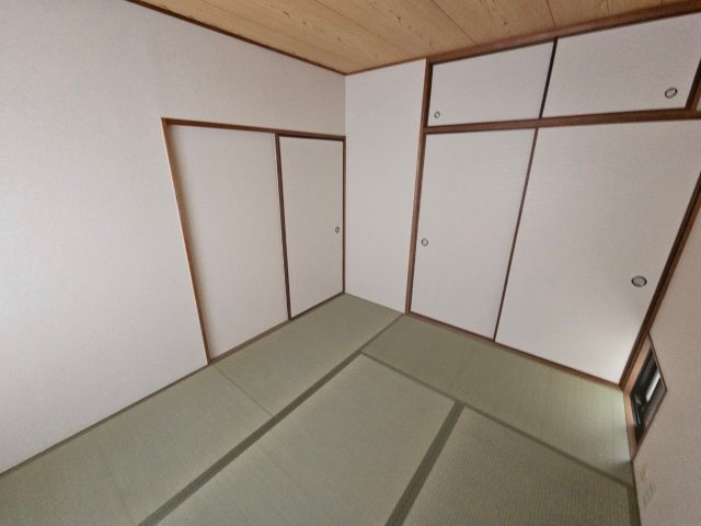 日興甲南スカイマンションの和室