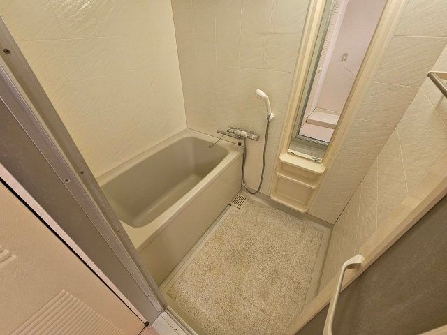 日興甲南スカイマンションの浴室