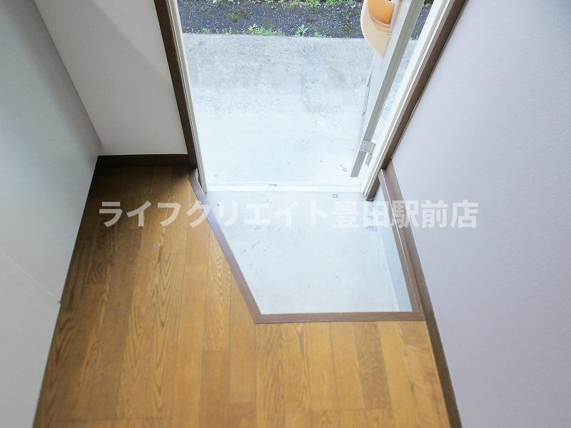 サンヒルズ吉原の玄関