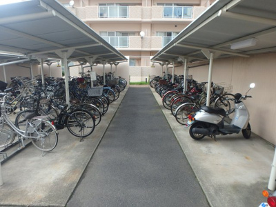 【その他共用部分】 | クリーンピア倉敷老松 | 老松町　クリーンピア倉敷老松　3LDK+S　駐輪場