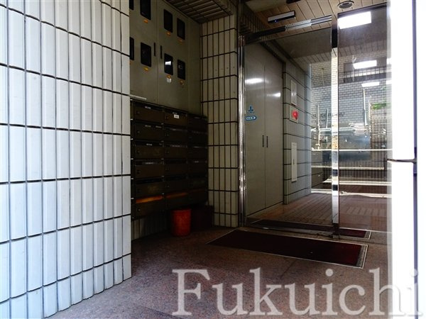 アーミーヒルズのエントランス