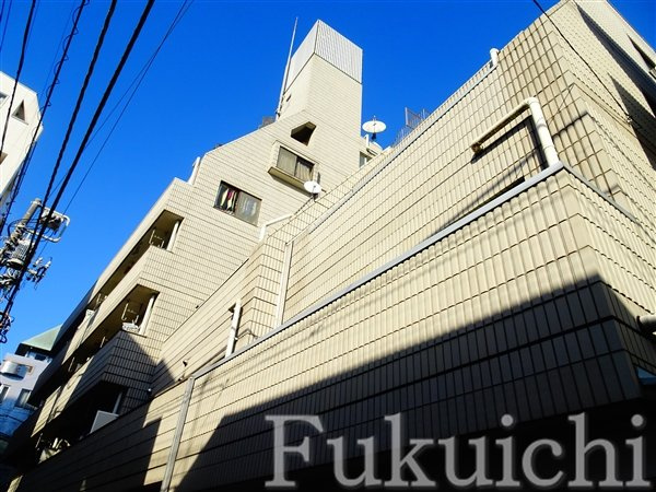 アーミーヒルズの外観