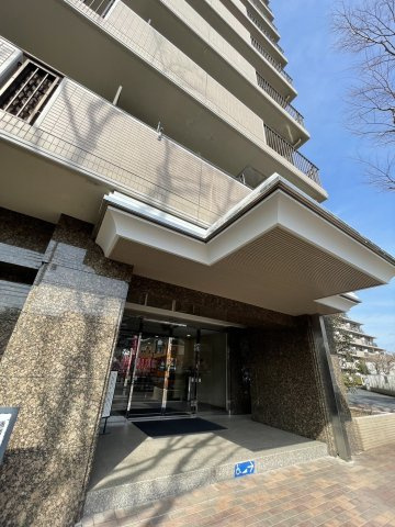 多摩南平パークスクエア のエントランス