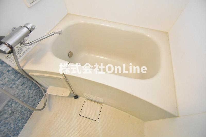 クリエオーレ近江堂の浴室