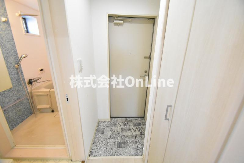 クリエオーレ近江堂の玄関