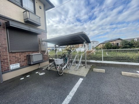 グランシャリオの駐車場