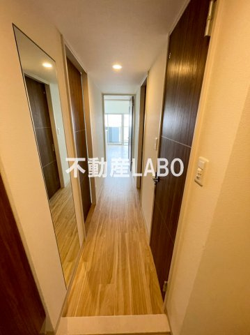 GRAND ECLATの玄関