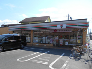 セブンイレブン国立富士見台中央店まで270ｍ