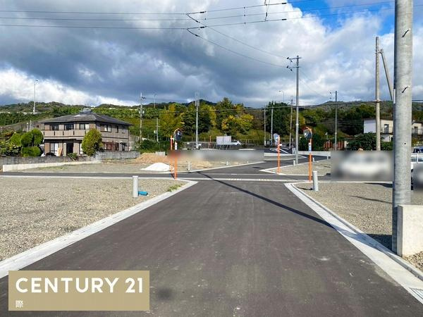 和歌山市府中 分譲地(29号地記載)の前面道路含む現地写真