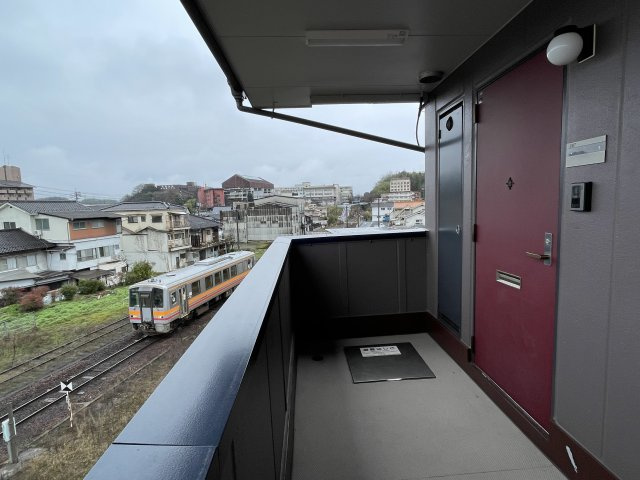 サウスハイツの玄関