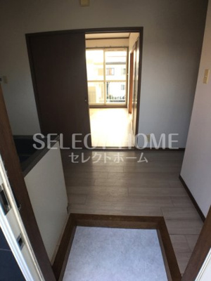 【玄関】 | シャトレ城南B | ゆったりとした玄関です
同型タイプ