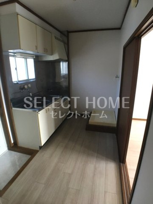 【居間・リビング】 | シャトレ城南B | おしゃれな居間です
同型タイプ