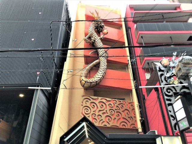 大阪市中央区西心斎橋２丁目の店舗事務所の外観