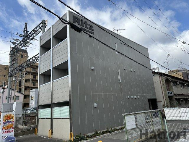 Ritz SQUARE 蘭狭館の外観