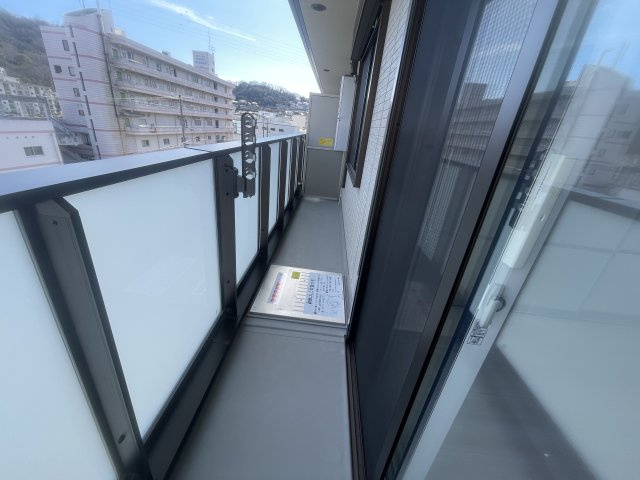 ラ　グリシーヌ青山のバルコニー