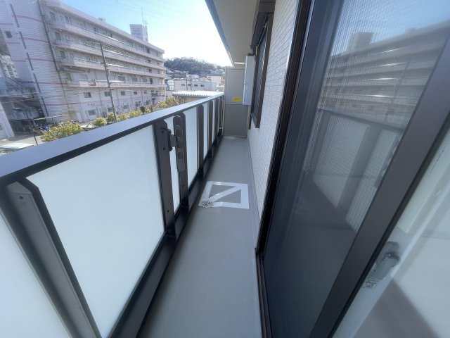 ラ　グリシーヌ青山のバルコニー