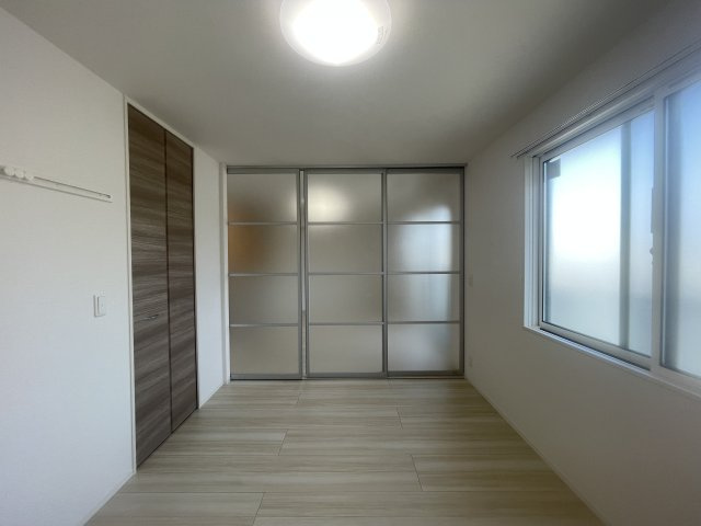 ラ　グリシーヌ青山の洋室