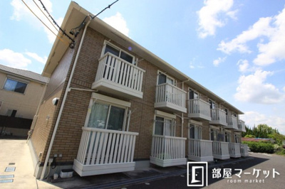 【外観】 | グランシャリオ花本