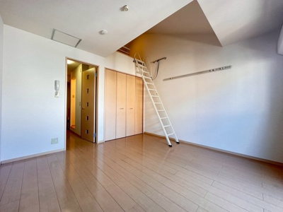 【寝室】 | キオラ上穂