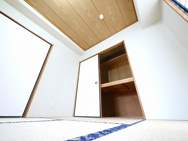 富士ビルの収納|大きなものも収納できそうです