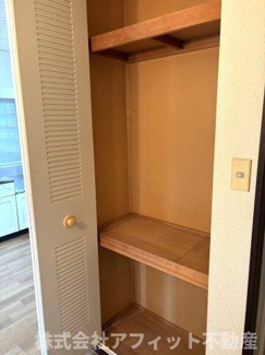 【その他】 | サンライフ中川B | 洗面所収納