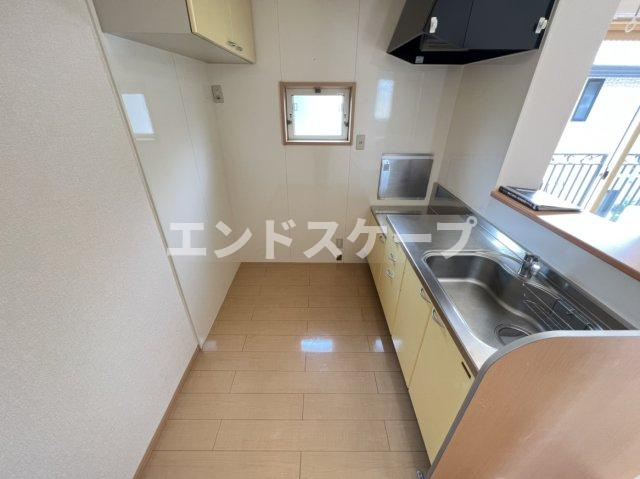 ファミーユ の内装|高崎、前橋、伊勢崎エリアのお部屋探しはエンドスケープまで！お客様の理想お聞かせ下さい♪
クロスの色が異なる場合があります。