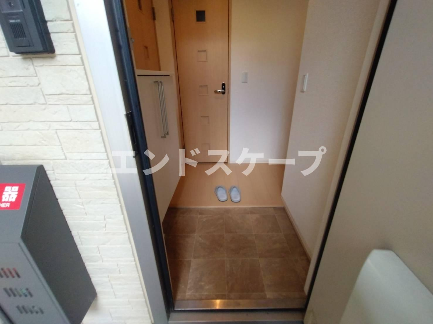 フェルメール21の玄関|高崎、前橋のお部屋探しはエンドスケープまで！お客様の理想お聞かせ下さい♪