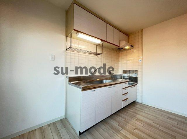 エイト摂津のキッチン