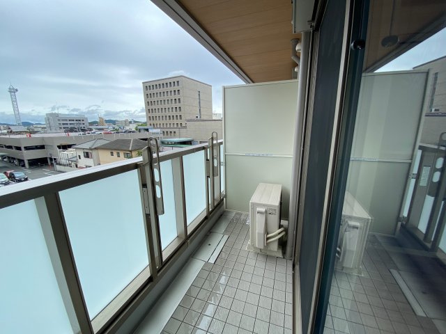 シャーメゾン坂田町のバルコニー